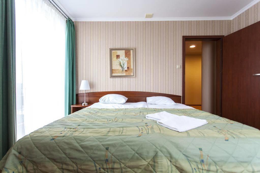 L'Ascada Hotel เชรม ภายนอก รูปภาพ